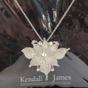 "SPARKLING Magnolia " Necklace & Earrings, Crystals Glass Gems NEW!!!